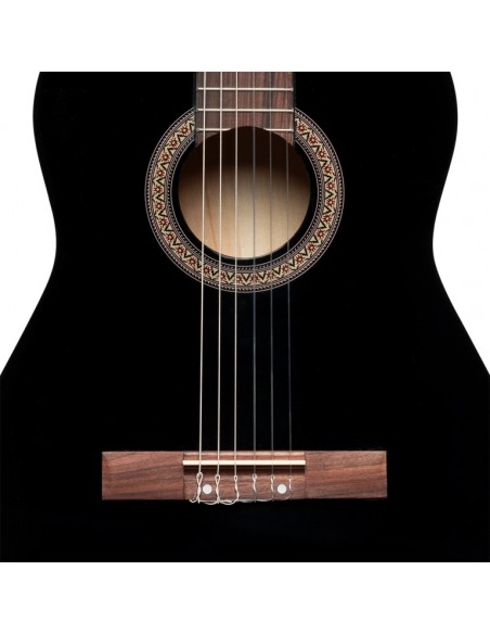 4/4 classical guitar with linden top, black