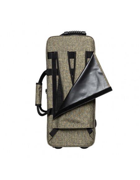 Soft case for alto saxophone, bright green