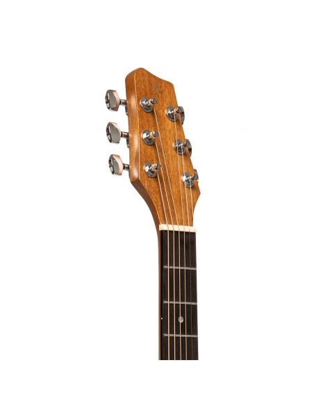 Acoustic auditorium guitar, spruce, natural finish