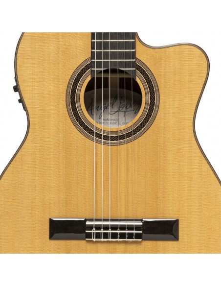Mazuelo serie, electric classical guitar with solid spruce top, with cutaway