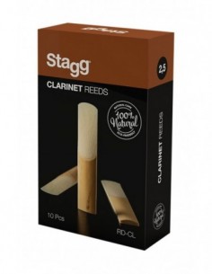 Box of 10 clarinet reeds,...