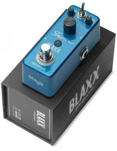 BLAXX Tremolo pedal for guitar with 2...