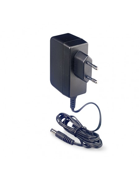 Reverse polarity 9-volt / 1 A AC adapter for effect pedals