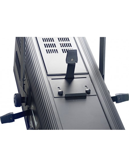 200-watt profile stage light, daylight, black metal case (Spot 200)