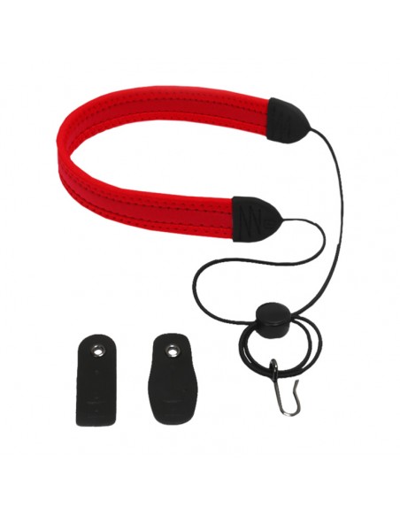 Fully-adjustable clarinet strap with soft neck padding