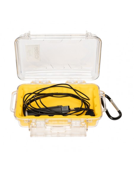 Water- and dustproof universal transport case with rubber lining