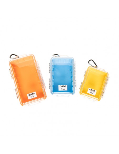 Water- and dustproof universal transport case with rubber lining